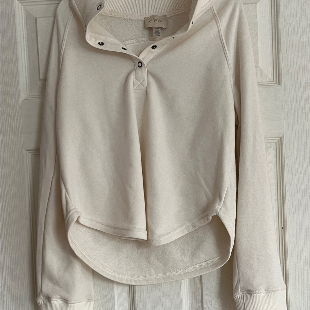 Cupio Cream Long-Sleeve Henley Top Size Medium